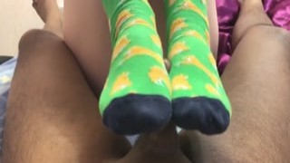 Alyssa Quinn - Young Teen does Amazing Footjob-IMWF