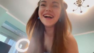 Wonderful teen Daisy obtains fucked in the toilet by a stranger person xxx americanas