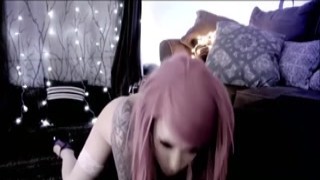 Hot Emo Girl Anal Sex with Fuck Machine on Webcam